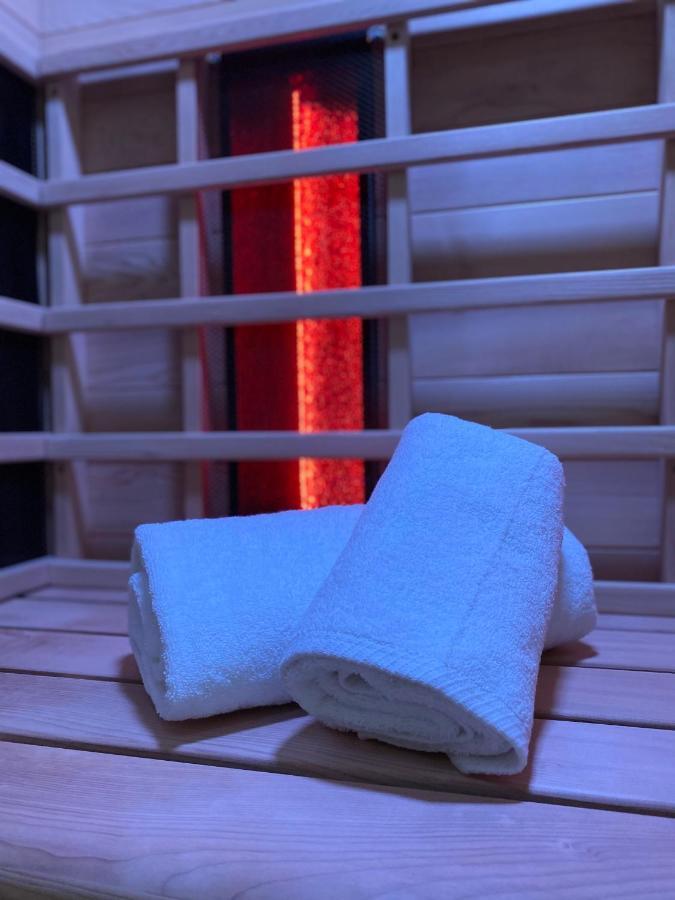 Hotel Loysel Le Gaucher Montreuil  Екстериор снимка