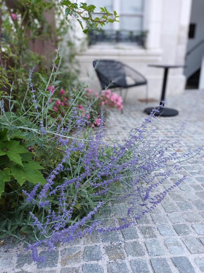 Hotel Loysel Le Gaucher Montreuil  Екстериор снимка